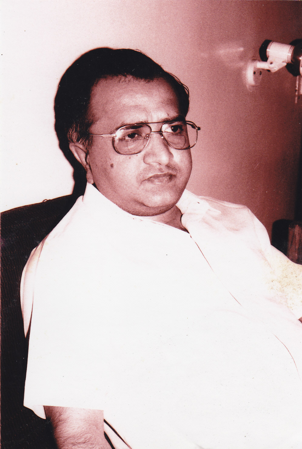 Dr. Vijay Agrawal